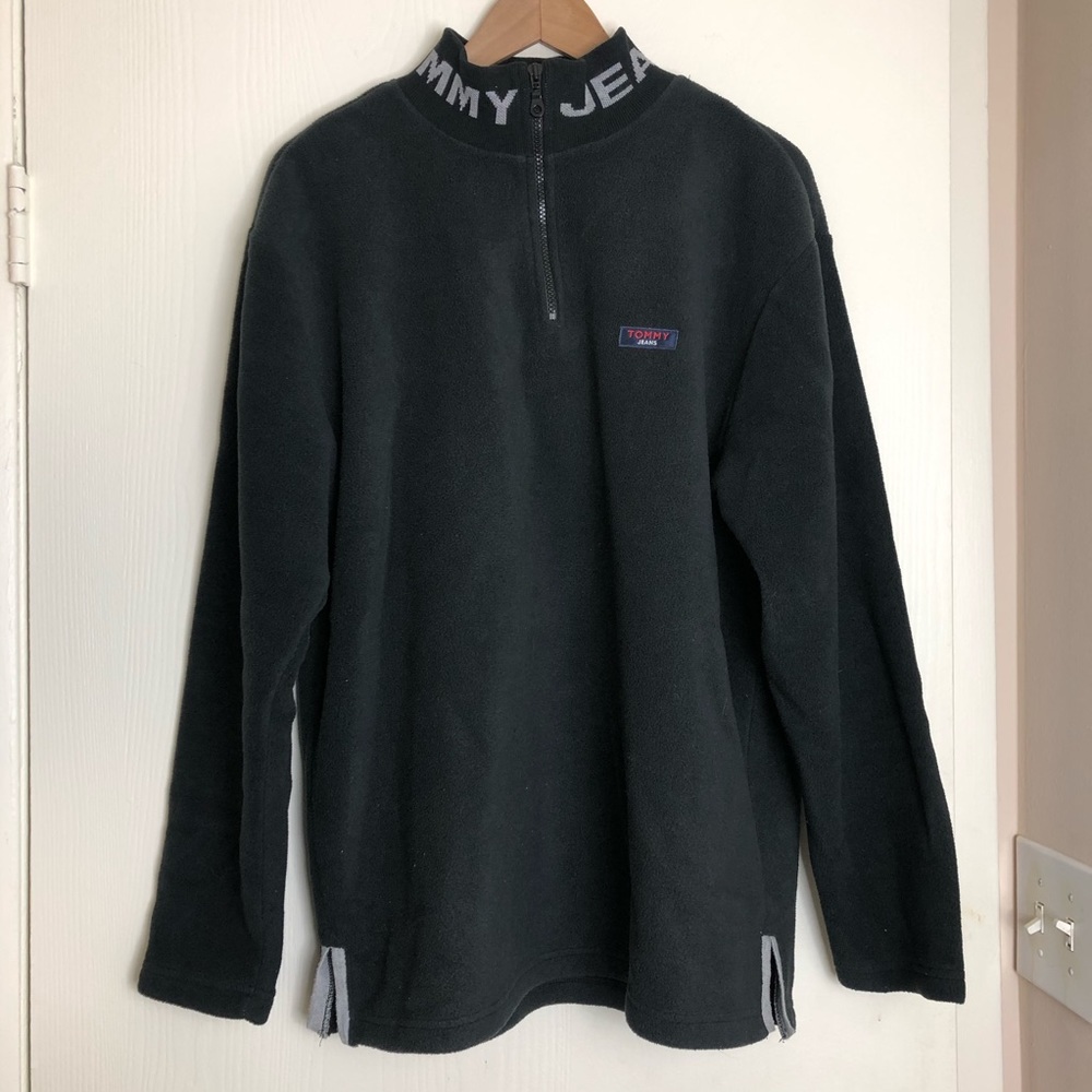Vtg Tommy Jeans Spell Out On Collar Black Pullover